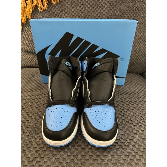 Sz - 6Y/7.5W Jordan 1 UNC Toe GS - Picture 2 of 7
